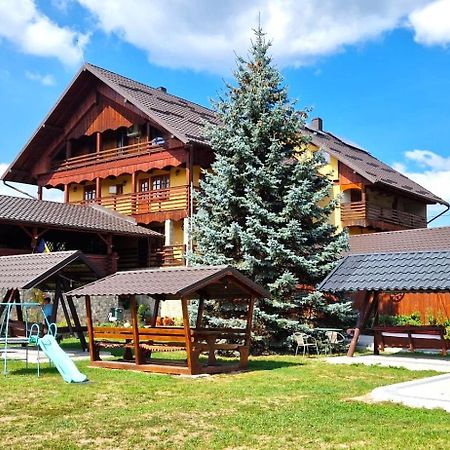 Casa De Vacanta Silvia Менестіря-Хуморулуй Екстер'єр фото