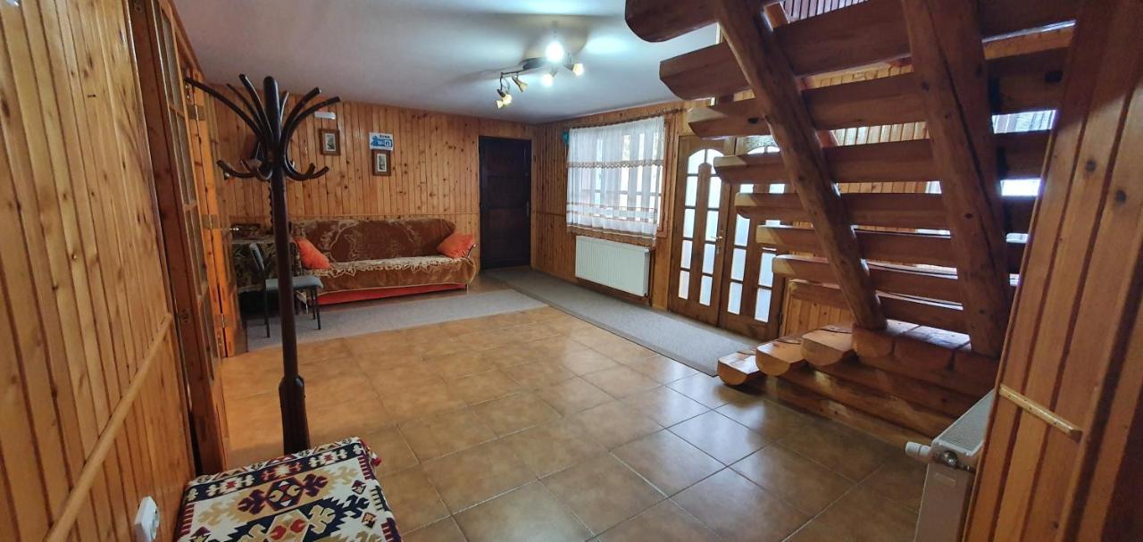Casa De Vacanta Silvia Менестіря-Хуморулуй Екстер'єр фото
