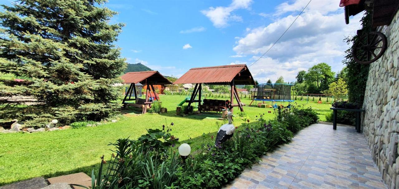 Casa De Vacanta Silvia Менестіря-Хуморулуй Екстер'єр фото