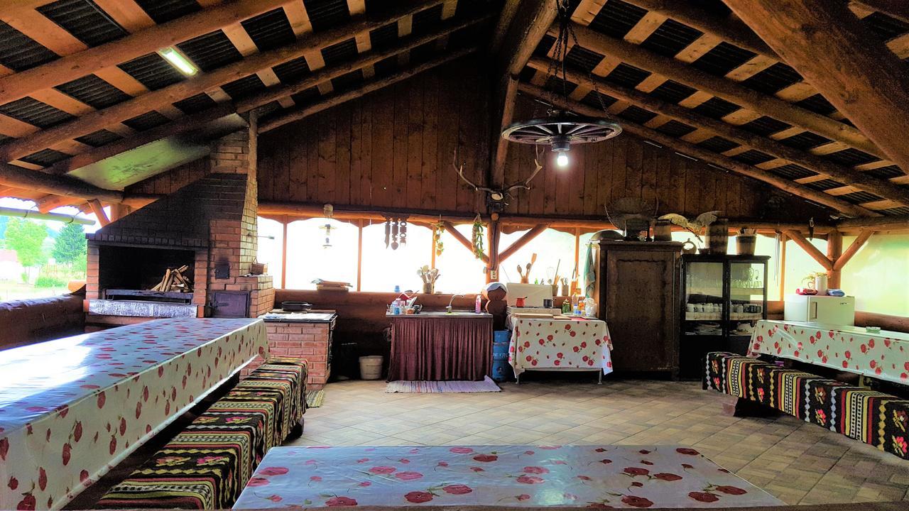 Casa De Vacanta Silvia Менестіря-Хуморулуй Екстер'єр фото