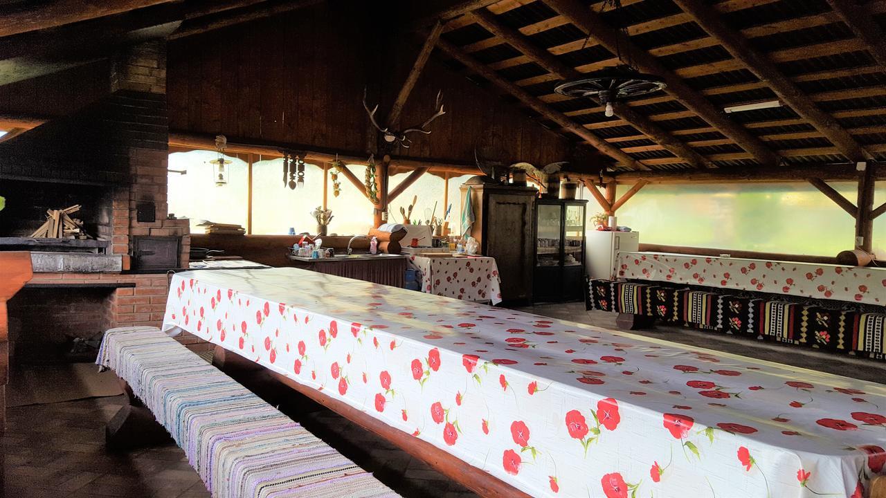 Casa De Vacanta Silvia Менестіря-Хуморулуй Екстер'єр фото