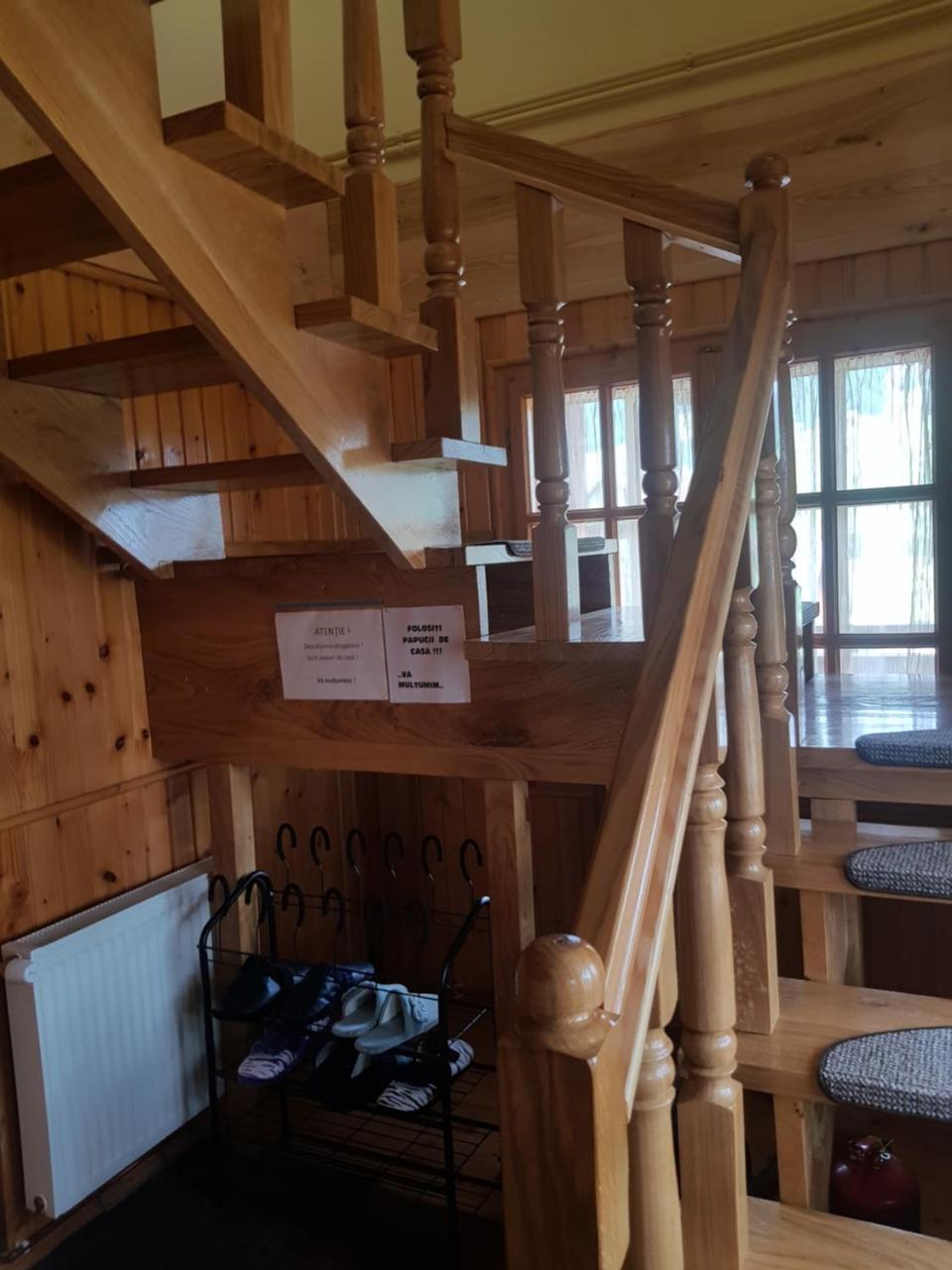 Casa De Vacanta Silvia Менестіря-Хуморулуй Екстер'єр фото
