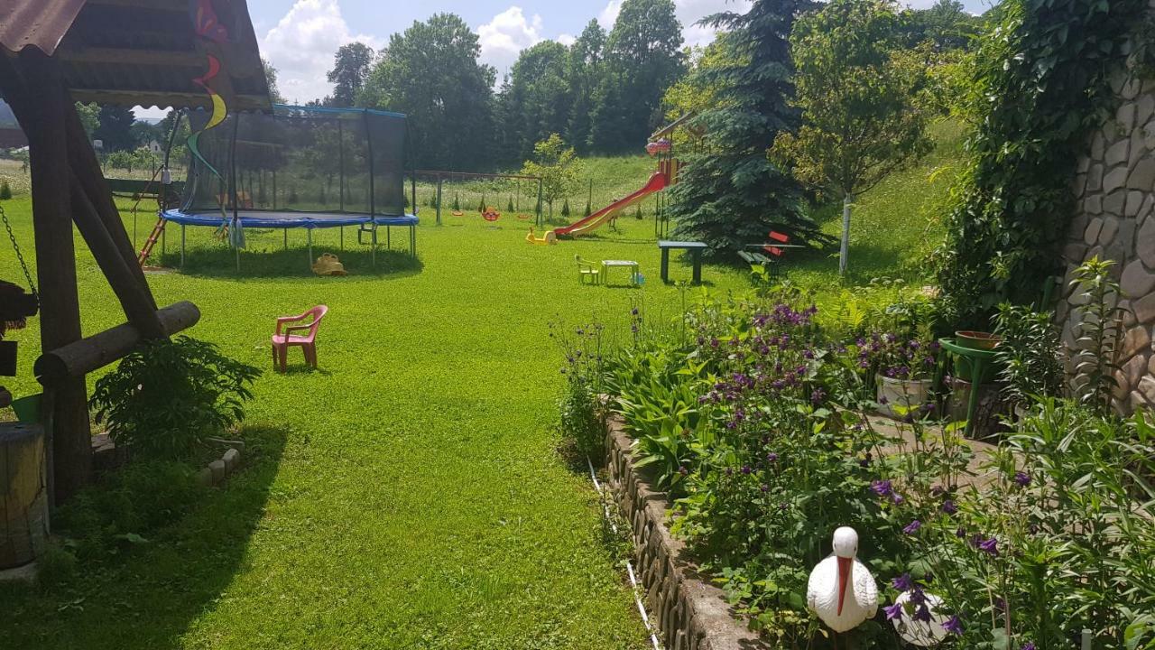 Casa De Vacanta Silvia Менестіря-Хуморулуй Екстер'єр фото